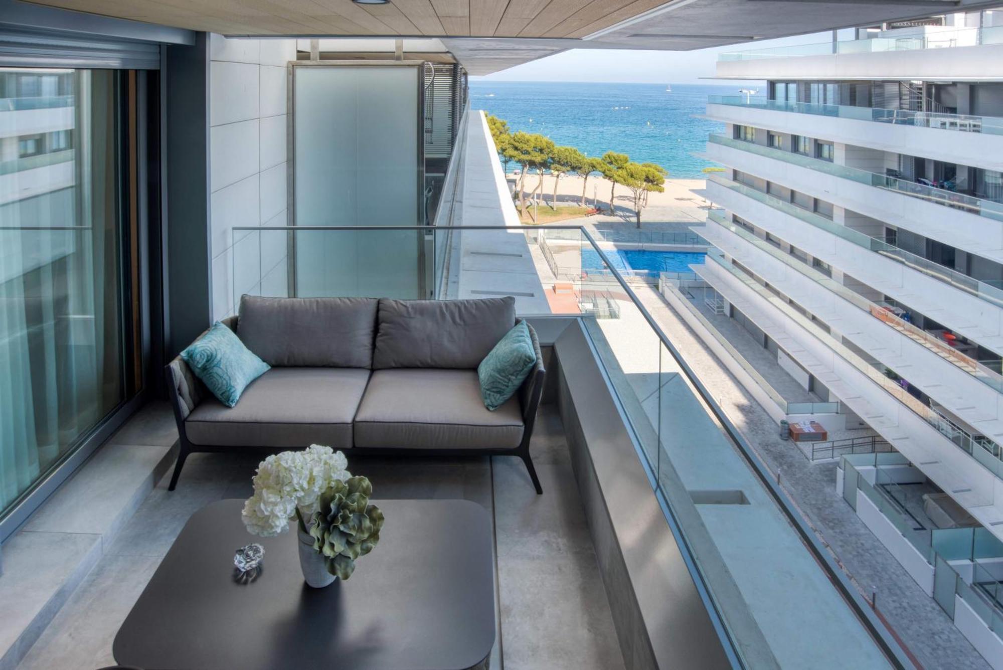 Апартаменты Penthouse On The First Line Платья-де-Аро Экстерьер фото