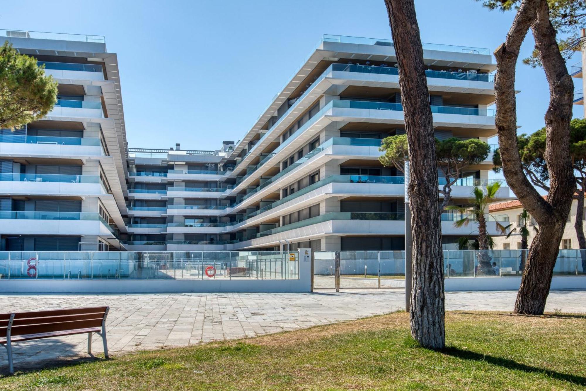 Апартаменты Penthouse On The First Line Платья-де-Аро Экстерьер фото